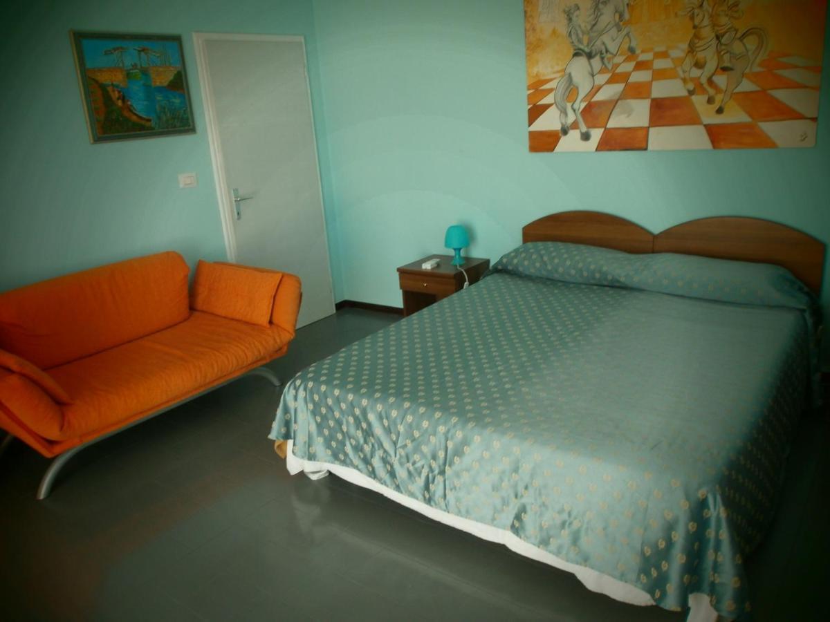 Il Leprotto - Room & Breakfast Altedo Екстер'єр фото