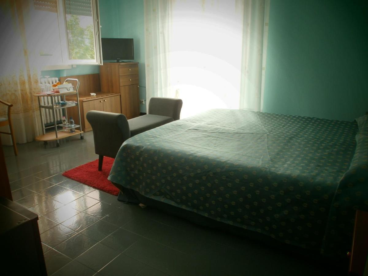 Il Leprotto - Room & Breakfast Altedo Екстер'єр фото